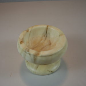 Marmeren asbak op een pootje