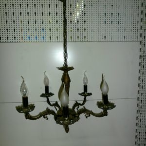 Oude koperen hanglamp
