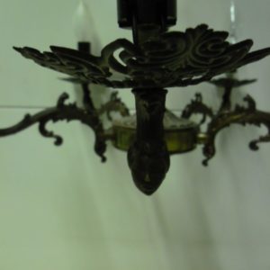 Oude koperen hanglamp