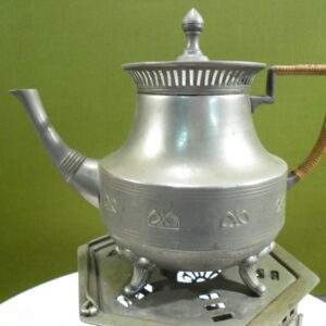 Tinnen thee kan met theelichtje made in HOLLAND