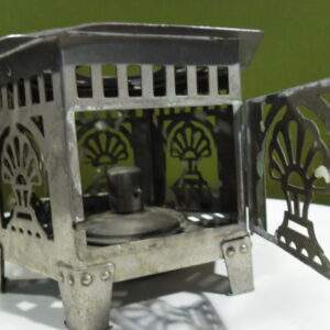 Tinnen thee kan met theelichtje made in HOLLAND