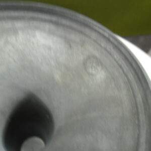 Tinnen kandelaar J v W Jan van Woudenberg