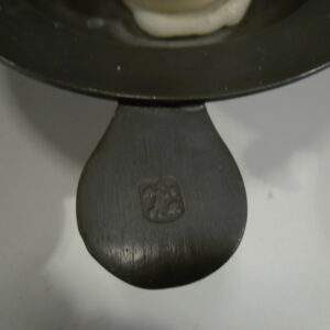 Tinnen kandelaar B.D