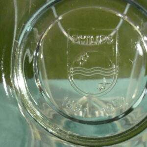 Glazen asbak van Phillips 1891 - 1951