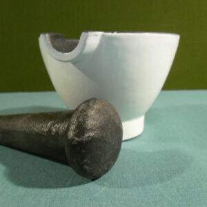 Metalen asbak van gietijzer