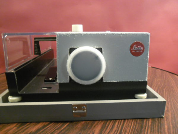 Leitz Wetzlar dia projector