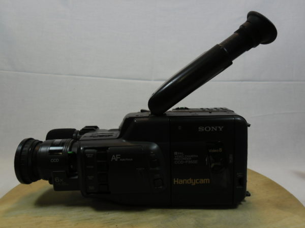 Sony Handycam CCD-F355E Video 8