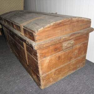 Oude houten reiskist