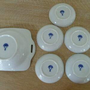 Aziatisch keramiek, schaaltje met 5 kleine schoteltjes