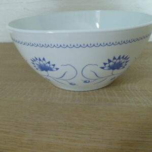 Rivanel, schaal, made in France, blauwe bloem.