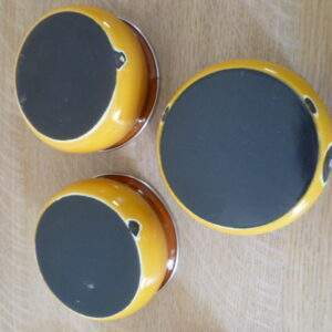 Set van 6 geëmailleerde pannetjes