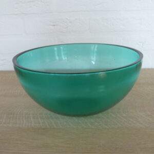 Groene glazen schaal