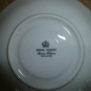 Kop en schotel, wit, Royal Albert, England