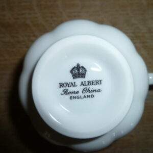 Kop en schotel, wit, Royal Albert, England