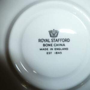 Kop en schotel, paars bloemetje, Royal Stafford, England