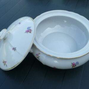 Veleram, dekschaal met deksel