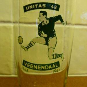 R.K.S.V. Unitas '48, Veenendaal 1948-1963, glas.