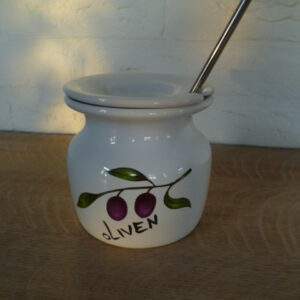 Olijvenpot met lepel