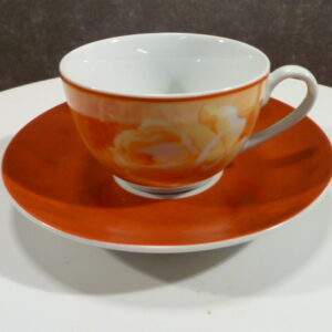 Kop en Schotel, France Versari roos oranje/rood