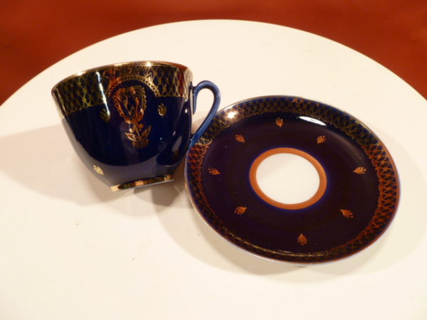 Kop en schotel, blauw/ goudkleur, made in USSR