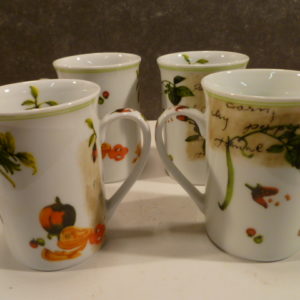 Set mokken, Siaki Porcelain met standaard
