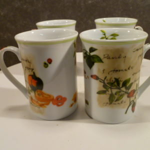 Set mokken, Siaki Porcelain met standaard