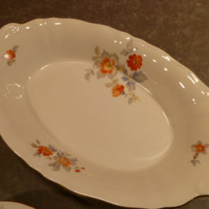 Servies delen, Spenzo