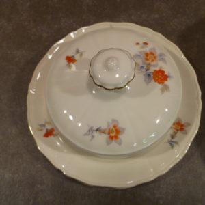 Servies delen, Spenzo