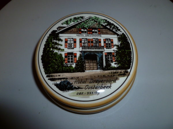 Bonbonschaaltje met afbeelding van Hotel Dreyeroord, Oosterbeek