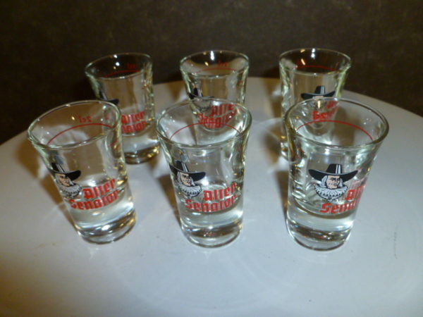 Set van 6 borrelglaasjes Alter Senator