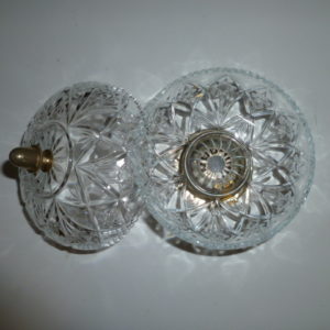 Glazen dekselschaaltje