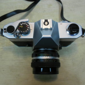 Alternative view of Yashica TL- Electro foto camera