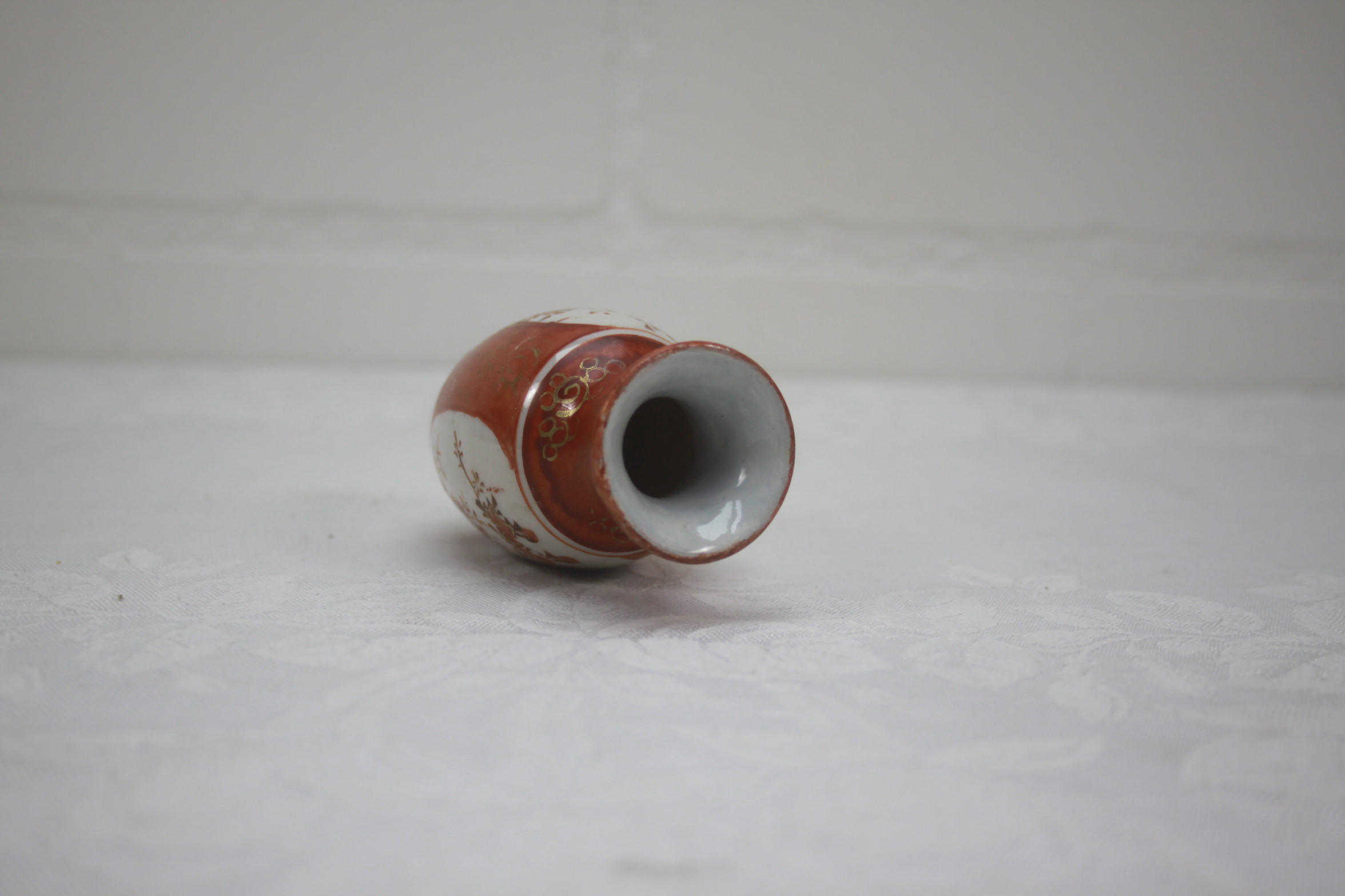Japanse Meiji Kutani porseleinen vaasje - Afbeelding 5